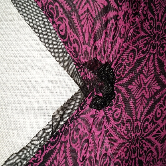 Pink and Black Slip - Picture 3 of 5